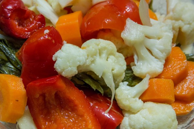 Lekari došli do neoèekivanog saznanja: Omiljena salata Srba smiruje živce